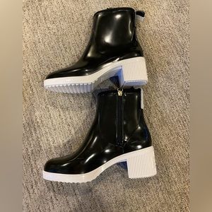 Kate spade puddle booties size 7 black new